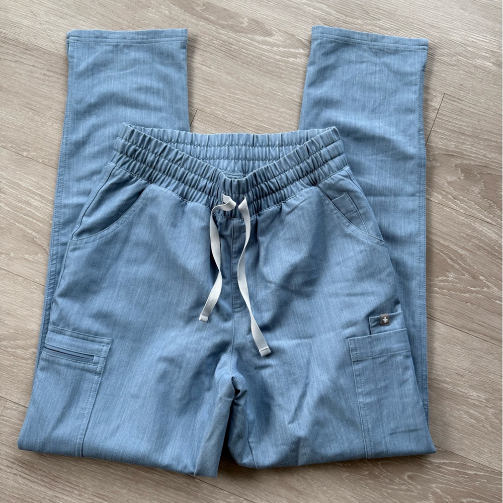 XS figs scrub pants
